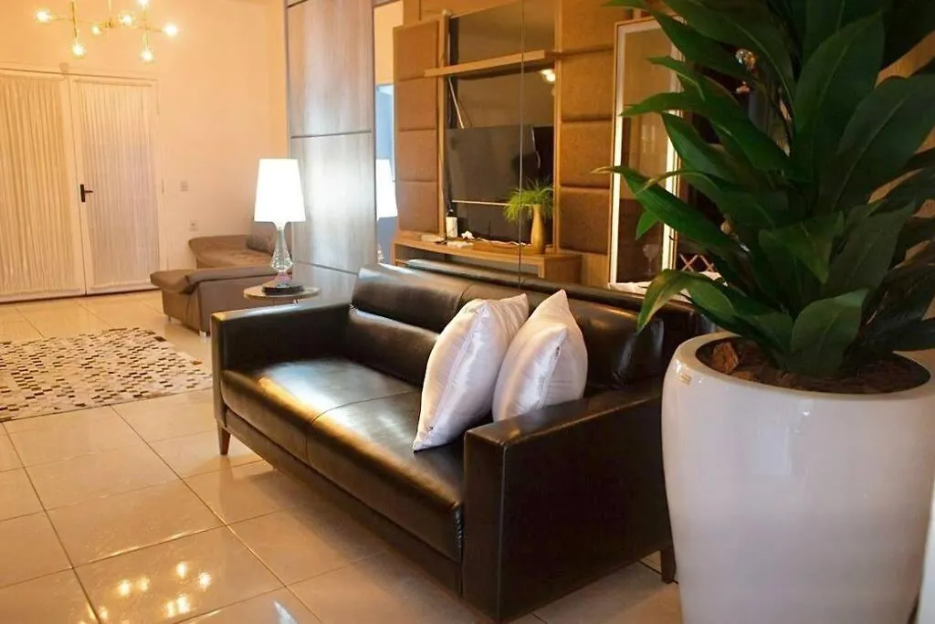 Linda Casa Com Piscina E Jacuzzi Na Pinheira Para 12 Pessoas